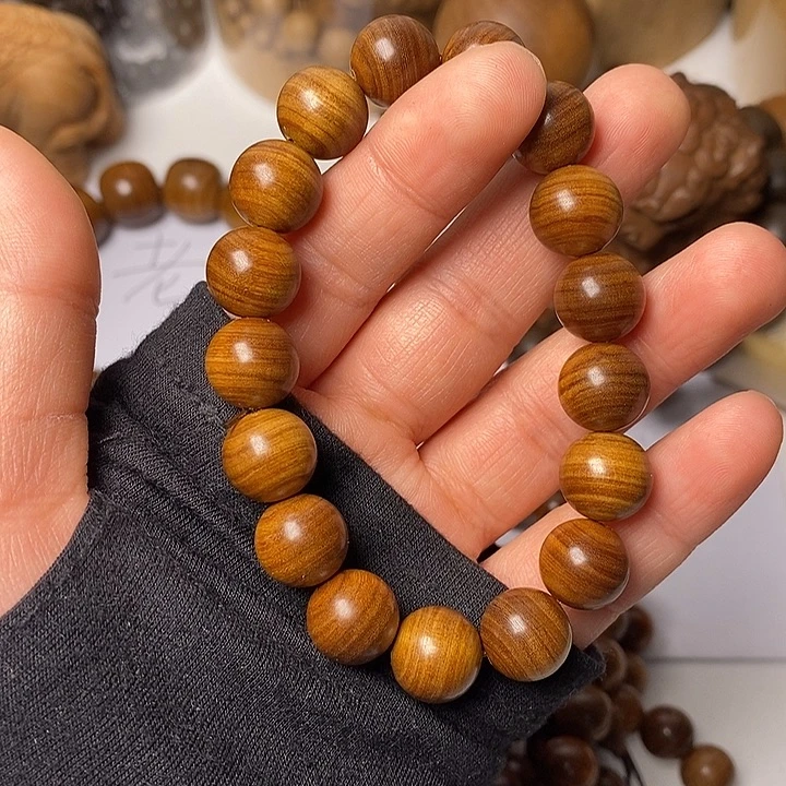 檀香木老山檀香1.2/17黑金老老料满纹沉