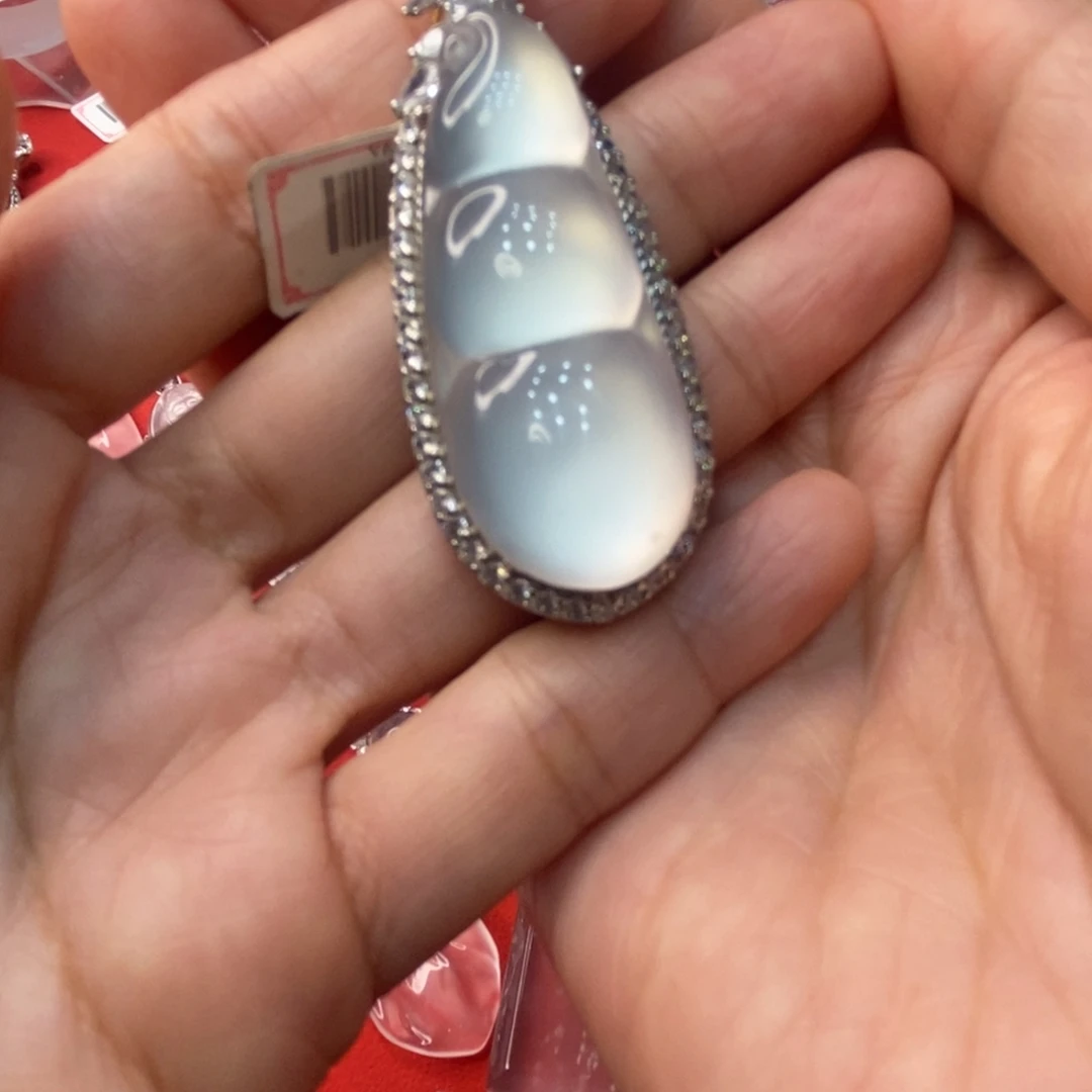 安***虎石英质玉银S925镶嵌豆子吊坠