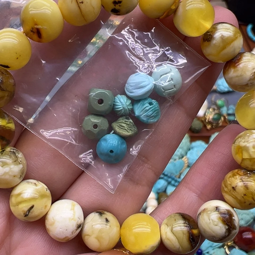 琥珀未镶嵌裸石手串