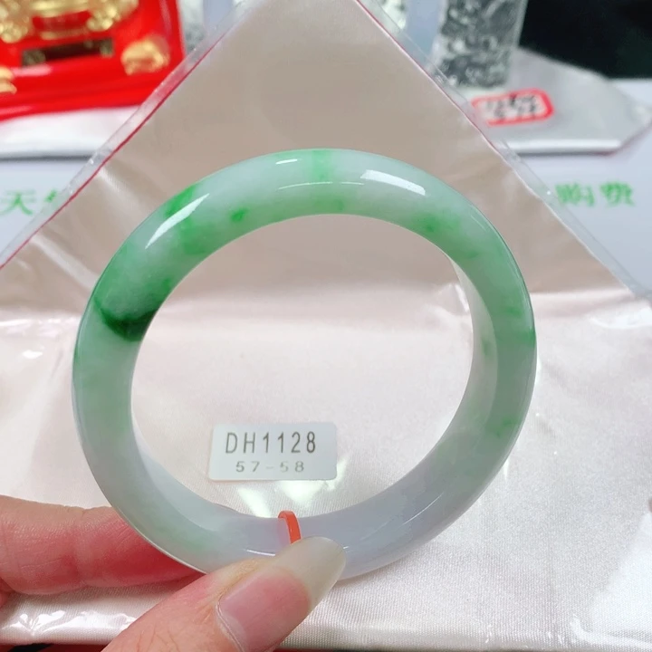 翡翠手镯未镶嵌  编号DH1128 正圈57-58