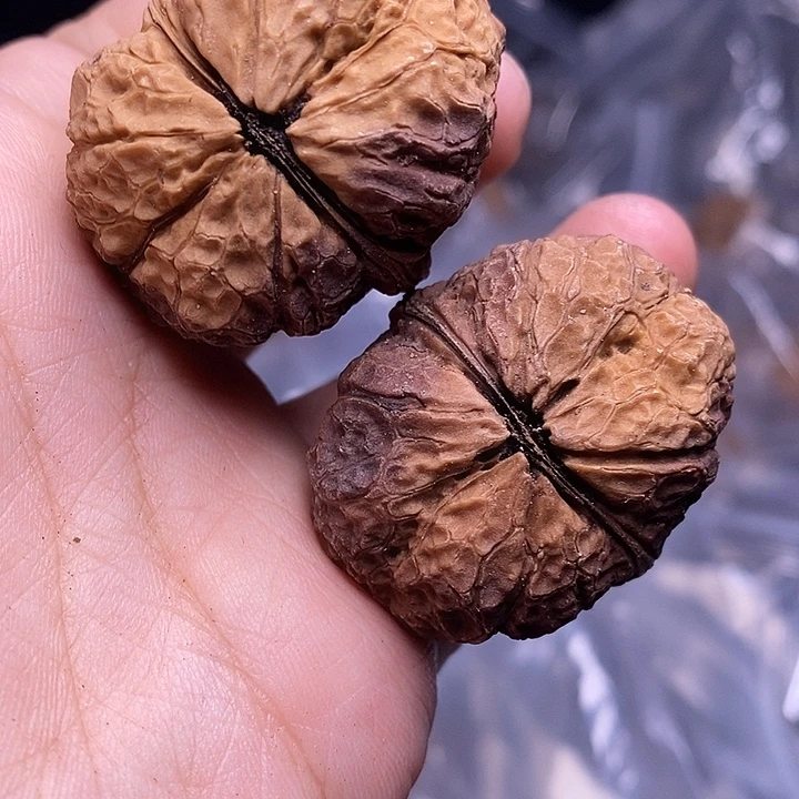 文玩核桃吊坠    249