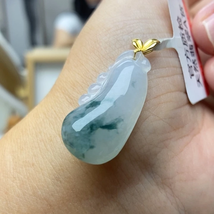 【闪购商品】颈饰18K金镶嵌翡翠17