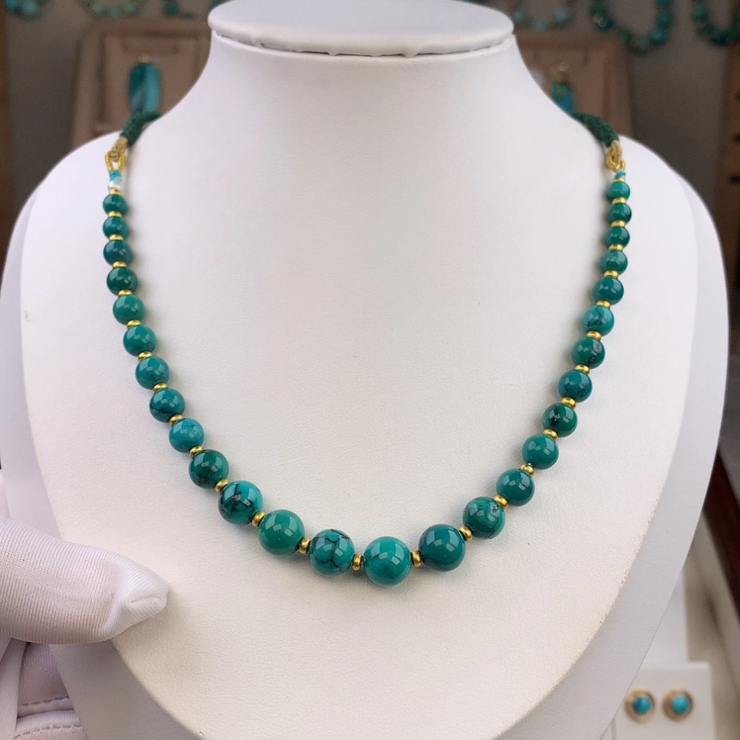 绿松石未镶嵌颈饰