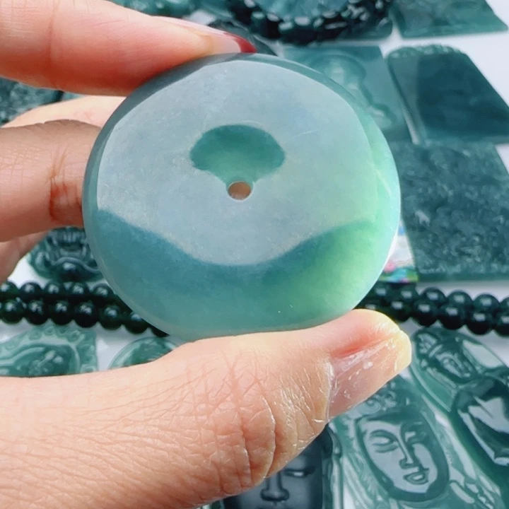 翡翠未镶嵌颈饰多样性发货天然A货翡翠