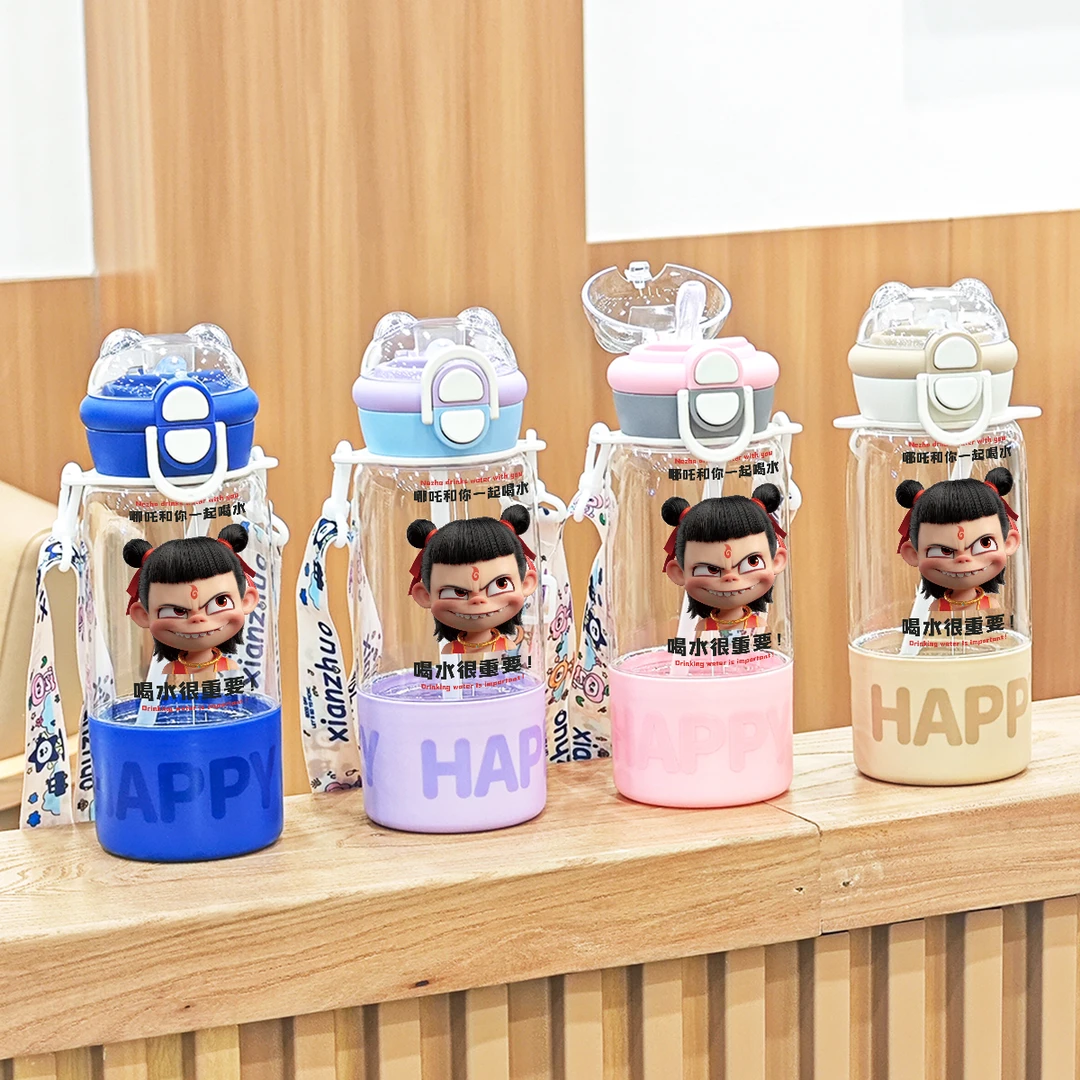 哪吒儿童吸管杯学生大容量三饮塑料水杯女生高颜值便携夏季水杯