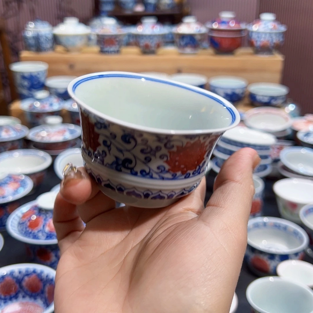 微瑕天圆地方缠枝莲马蹄杯