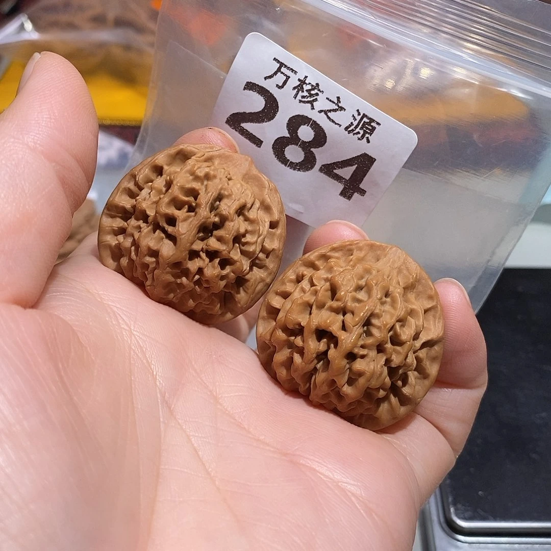 S***ʸ文玩核桃吊坠34全品秦闷……