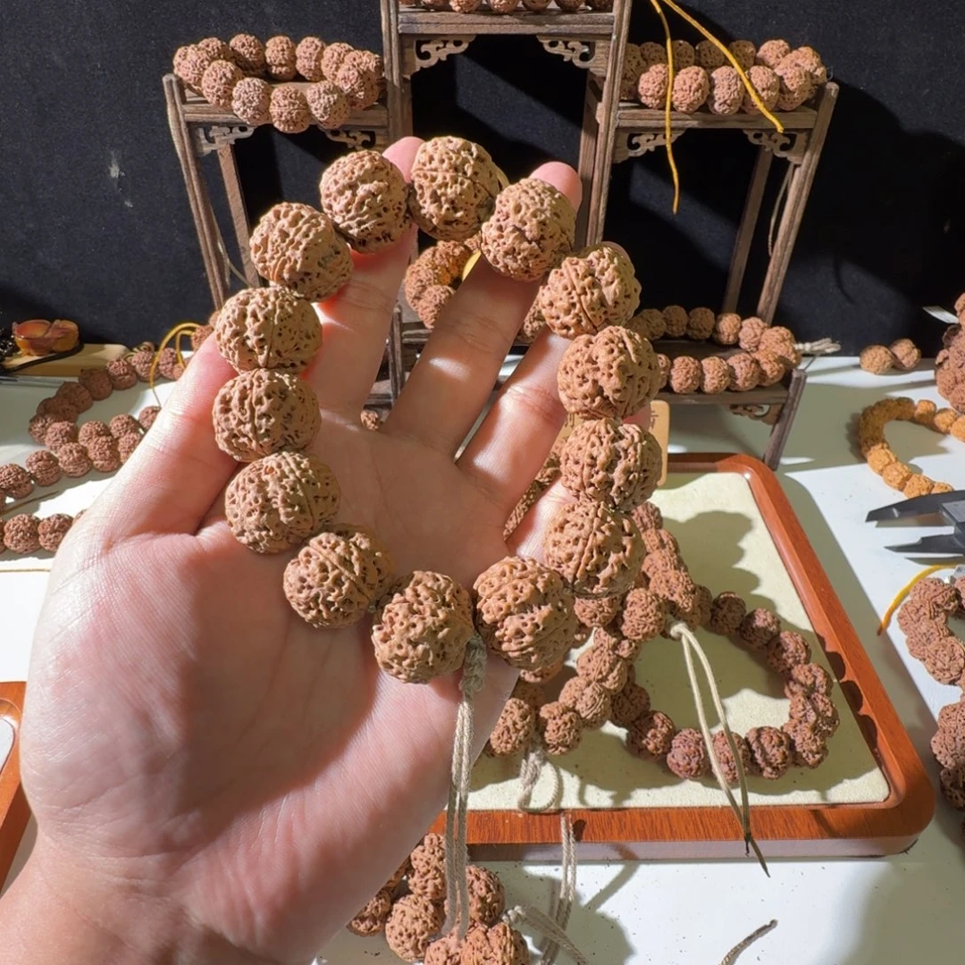 城***北金刚菩提吊坠23尺寸蜂王超头