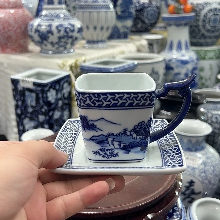 摆件青花瓷居家摆件，咖啡杯