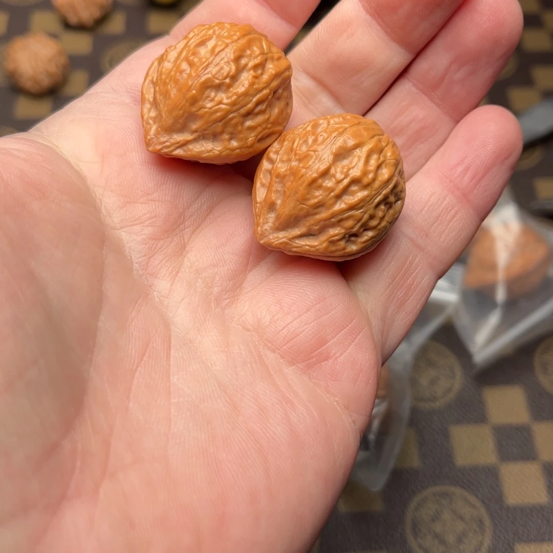 文玩核桃把件13000000000