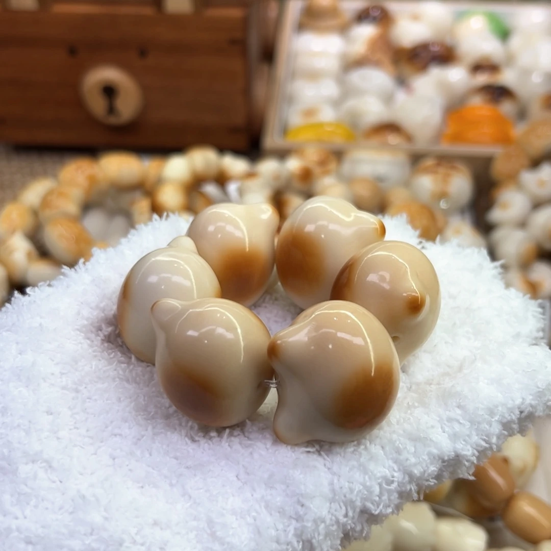 菩提根/象牙果手串68 象牙果原果雕刻炭烧暹罗猫头卡32微瑕