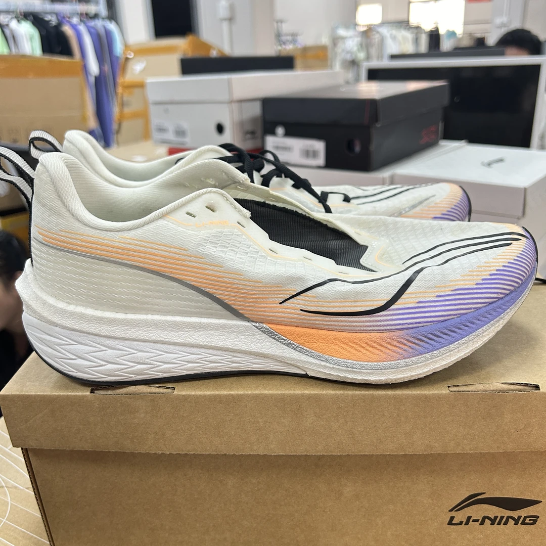 《B品以直播展示为准》少一边鞋带（X1068）李宁男运动鞋ARMT043-1