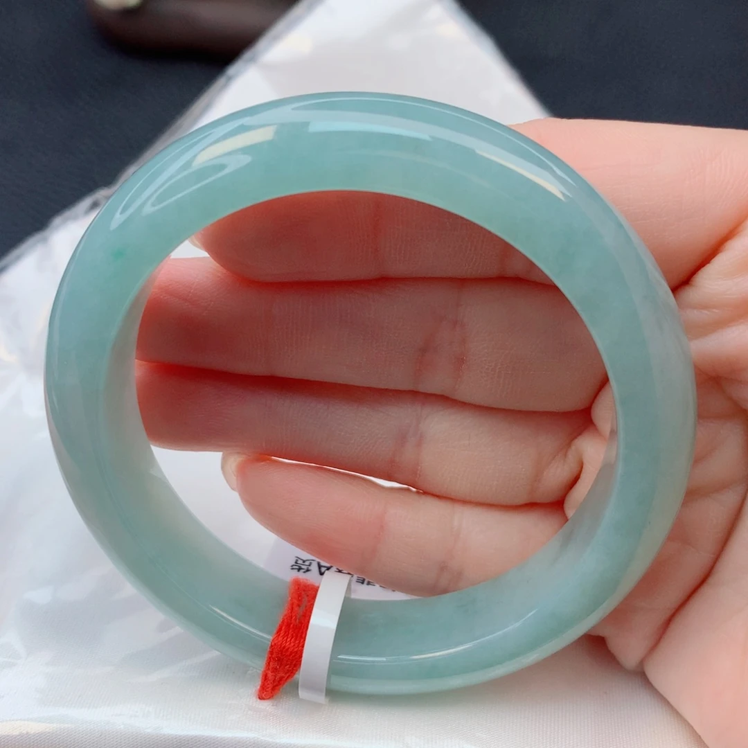 翡翠未镶嵌手镯53-54糯冰蓝底