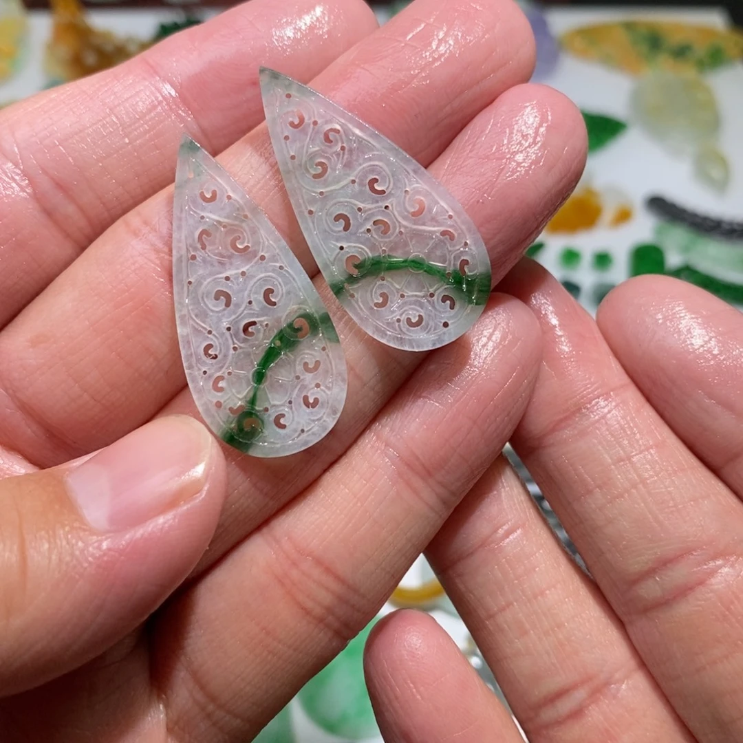 定制翡翠未镶嵌耳饰