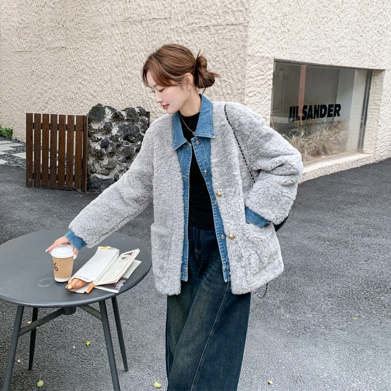 牛仔拼接毛绒绒皮毛一体外套2025冬季新款甜酷百搭ins风加厚棉衣