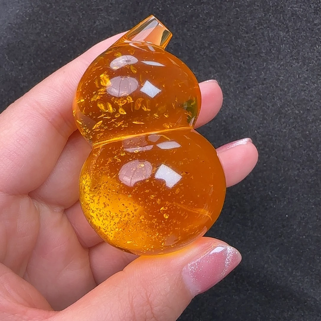 金珀未镶嵌珠宝奇石