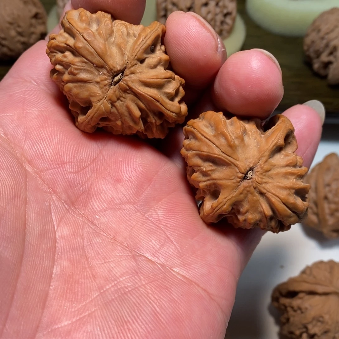 在***炼吊坠文玩核桃文玩核桃老款秦皇岛