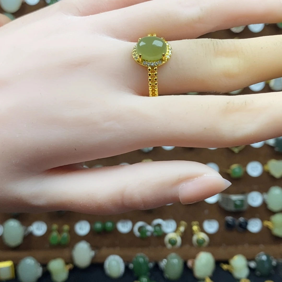 和田玉（青白玉）戒指合金