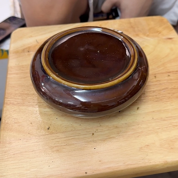 L***姐默认微瑕，介意勿拍。