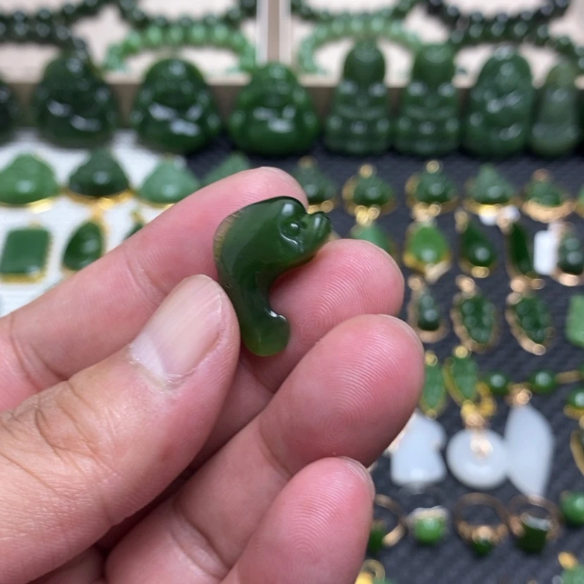 【闪购商品】和田玉（碧玉）未镶嵌颈饰