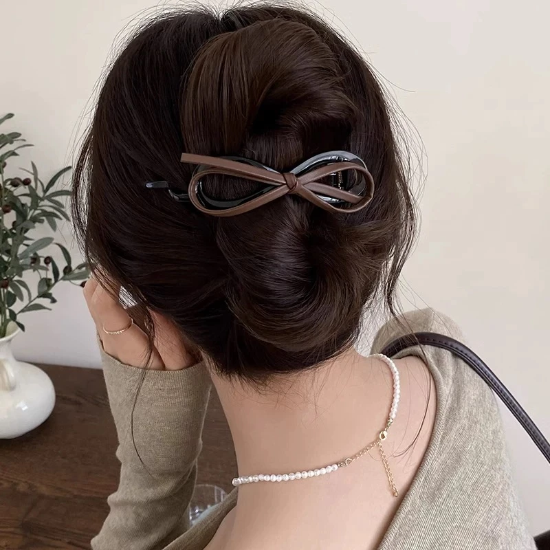 FS-39韩式棕色皮质蝴蝶结扭扭夹高级感一字夹气质优雅百搭