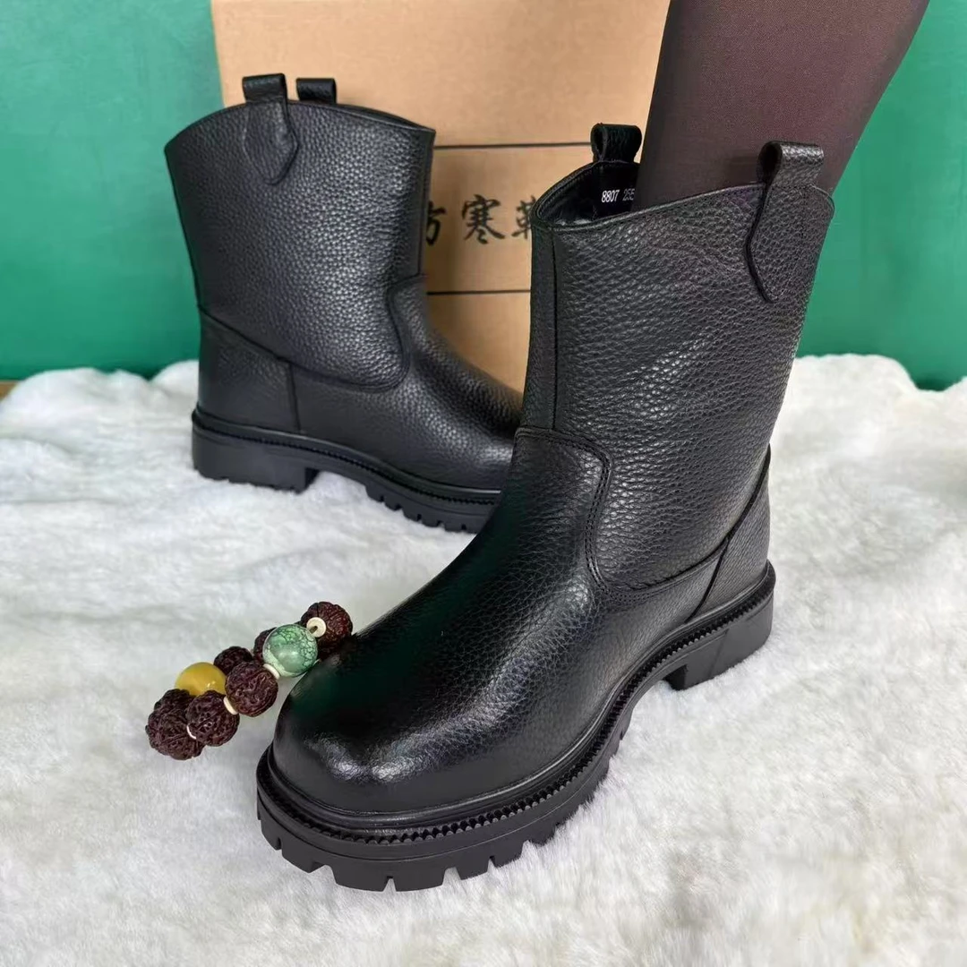 户外靴成人保暖套筒时尚雪地靴短靴休闲皮靴黑色8807