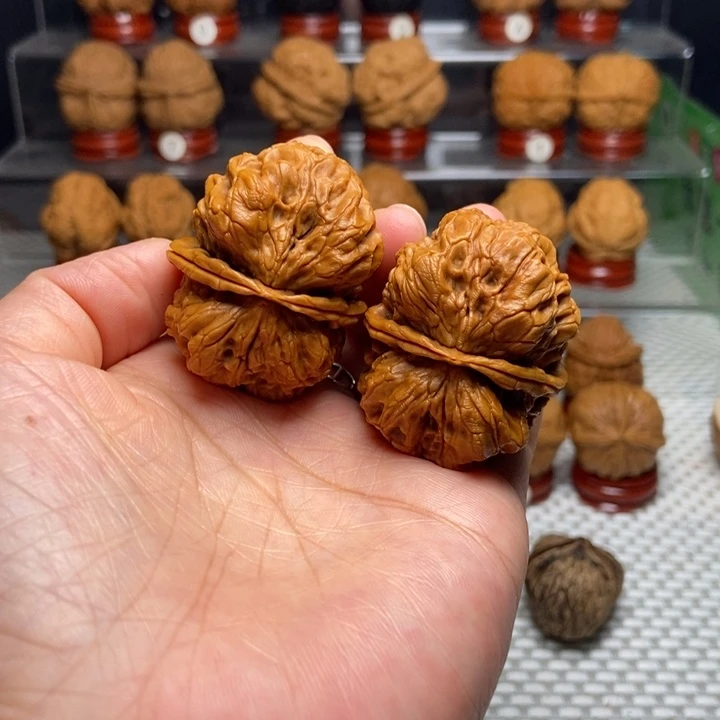 把件文玩核桃15盘石鬼脸