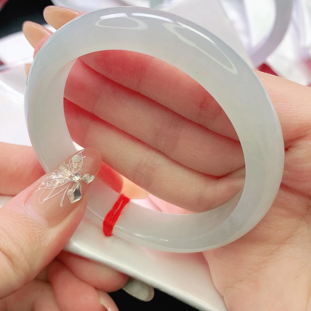 未镶嵌手镯翡翠戴*?缅甸天然A货翡翠