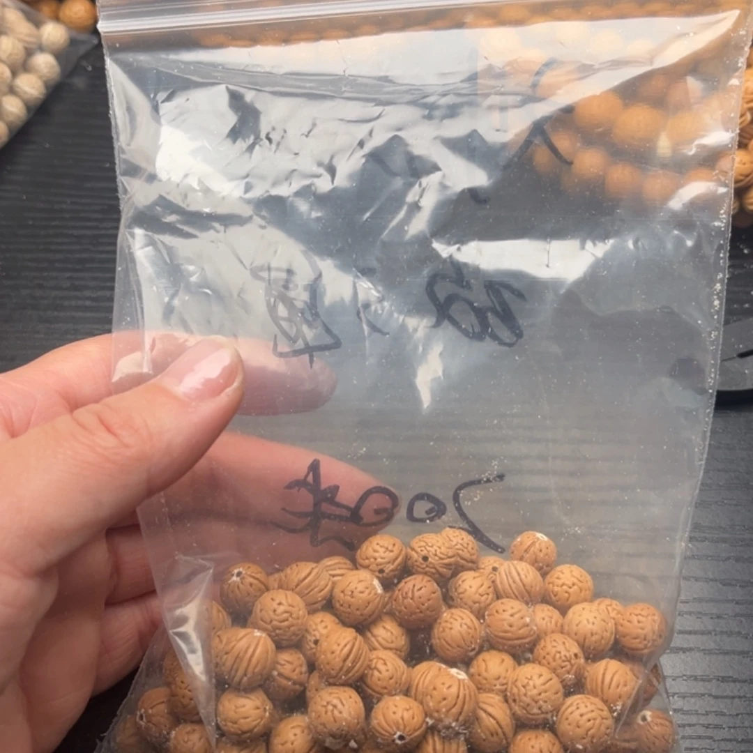 一***寒文玩核桃手串散籽发货130福利款