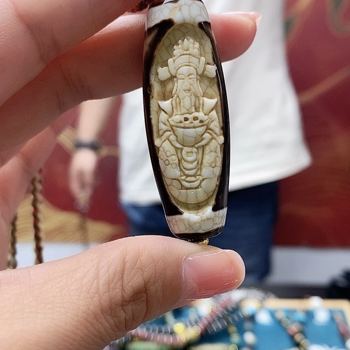 玛瑙/玉髓（覆膜）颈饰合金