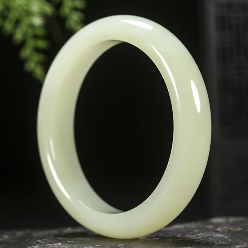 精品新疆料扁条手镯