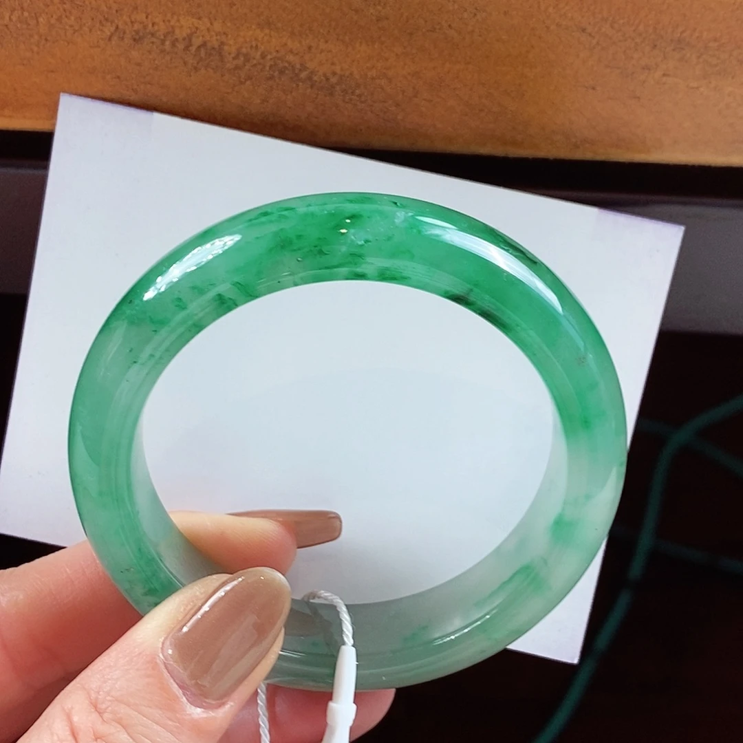 石英质玉手镯未镶嵌非洲翠手镯