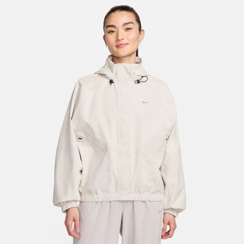 耐克（NIKE）女子HOODED跑步夹克外套FB7493-104