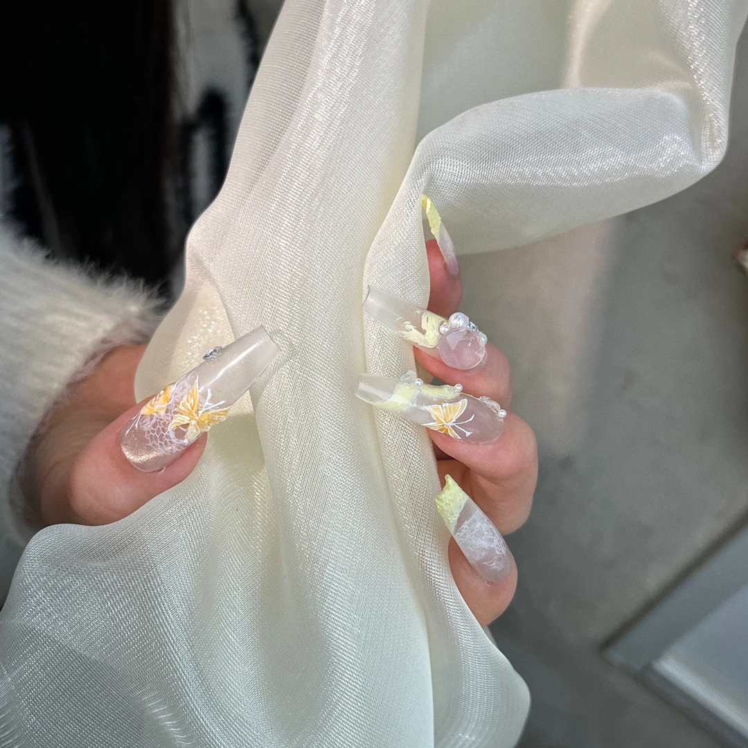 【奶黄蕾丝】纯手工穿戴甲 法式繁花设计显白高级