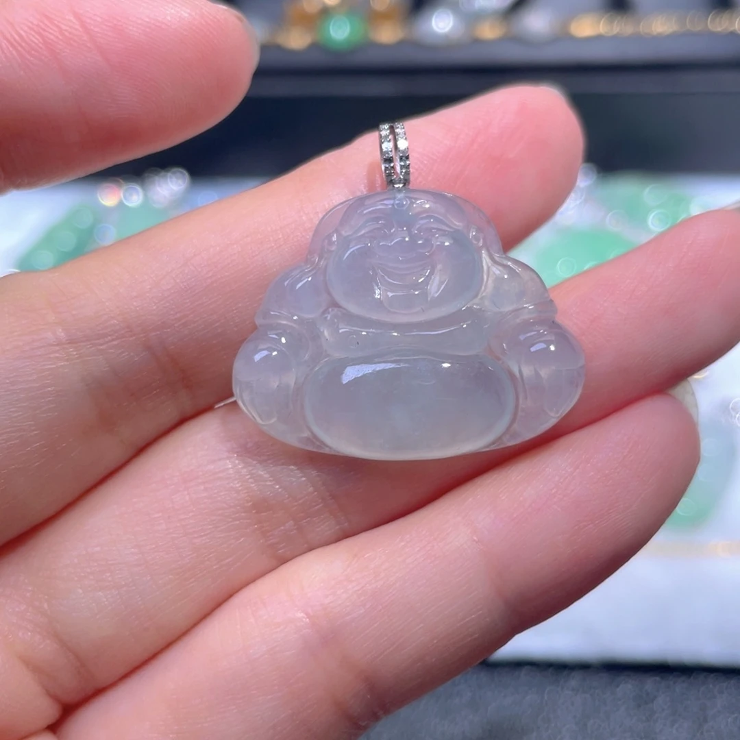 翡翠18K金镶嵌颈饰翡翠