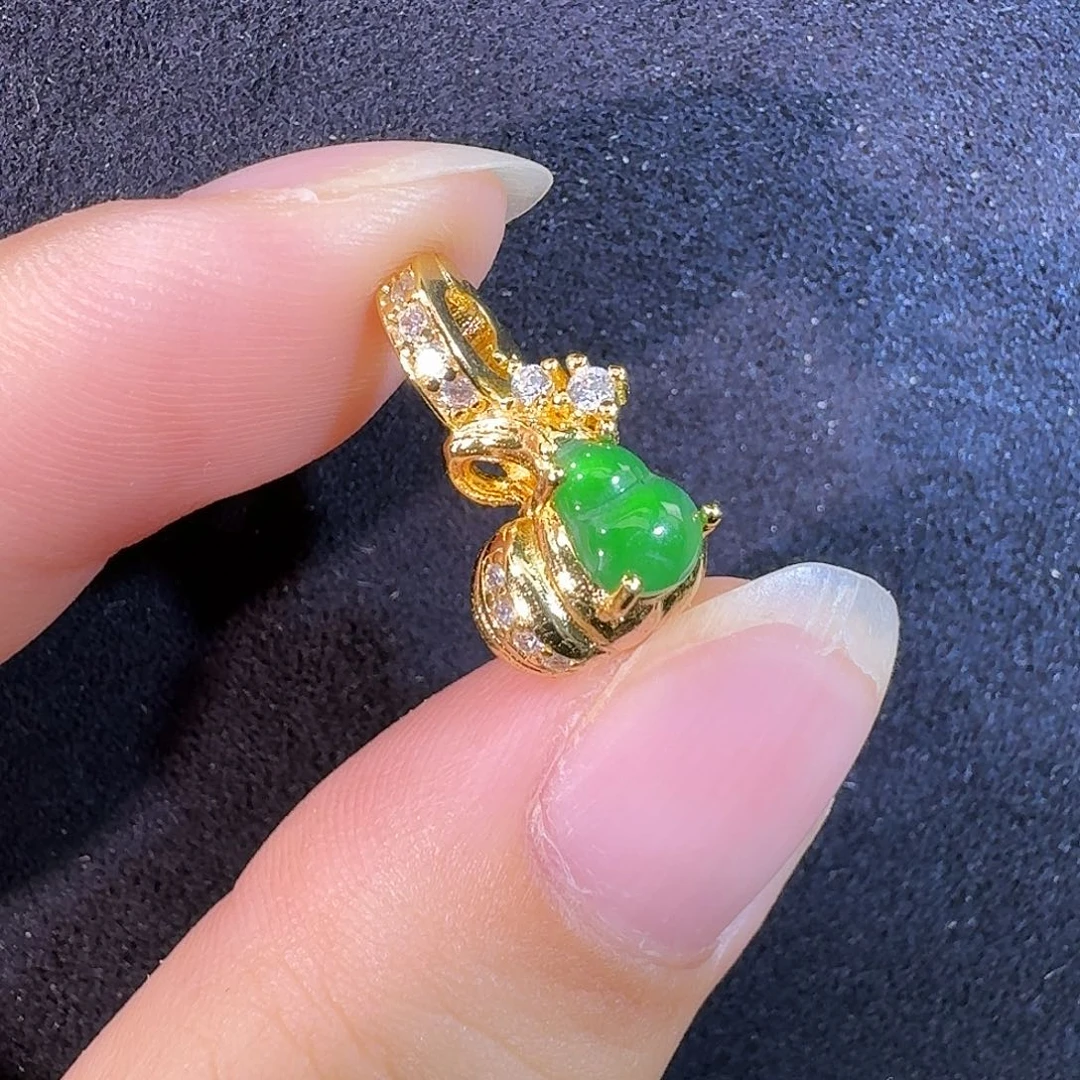 吊坠(不含链)未镶嵌翡翠葫芦