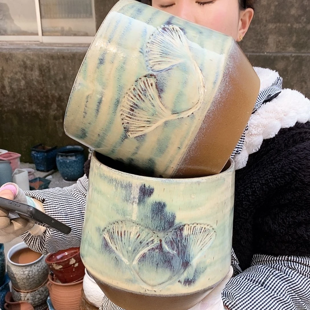 红泥花盆瑕疵口17高17