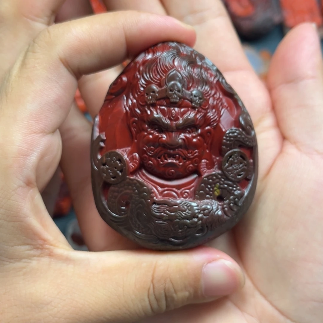 卓***邪南红玛瑙雕刻件未镶嵌