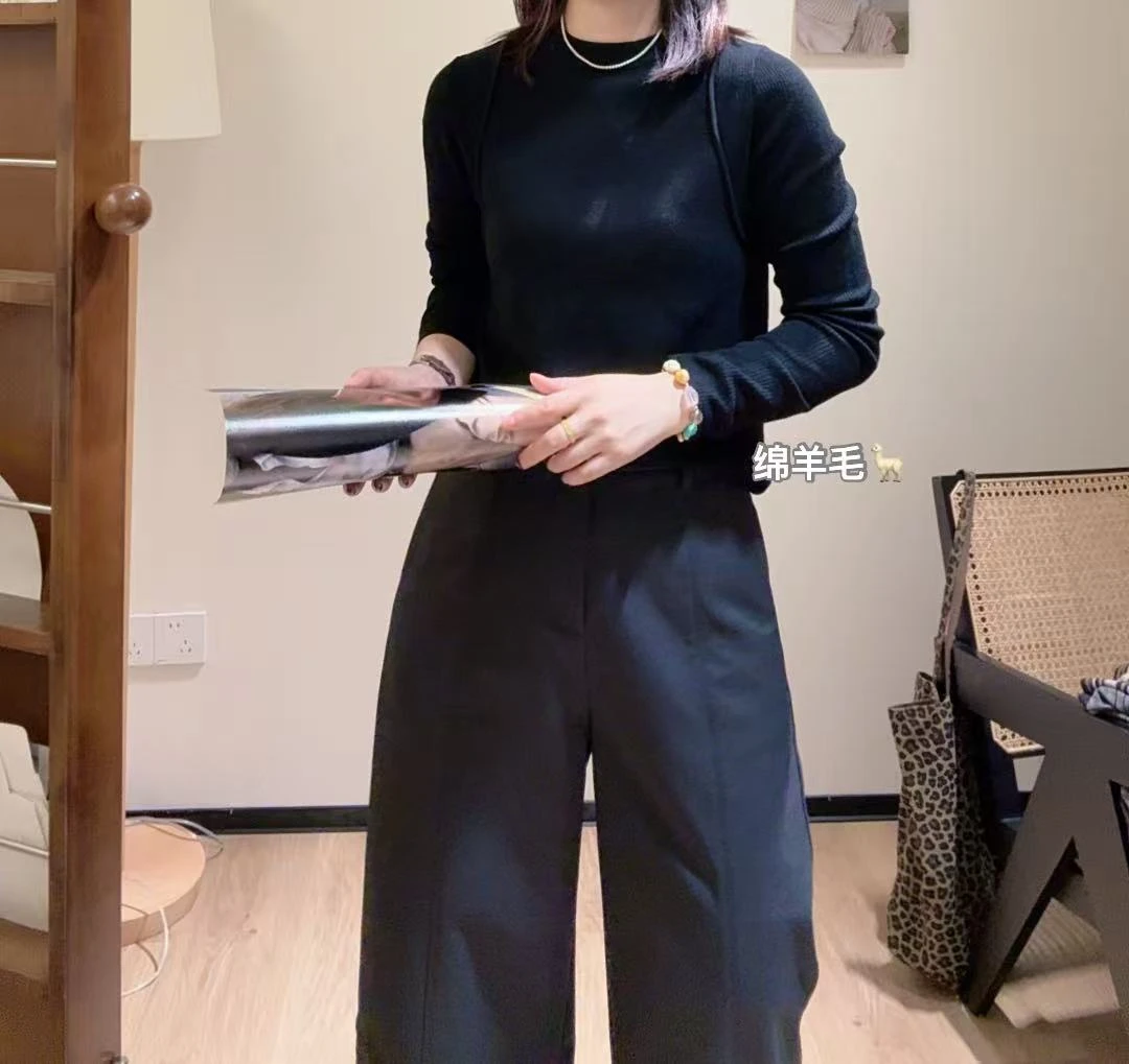 「金小姐」纯色百搭长袖圆领显瘦针织衫~