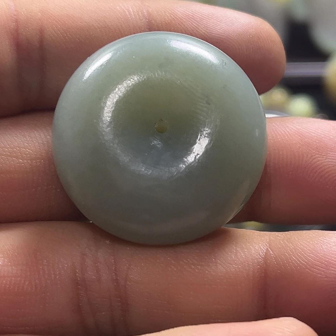 和田玉未镶嵌吊坠(不含链)福利品不退不换