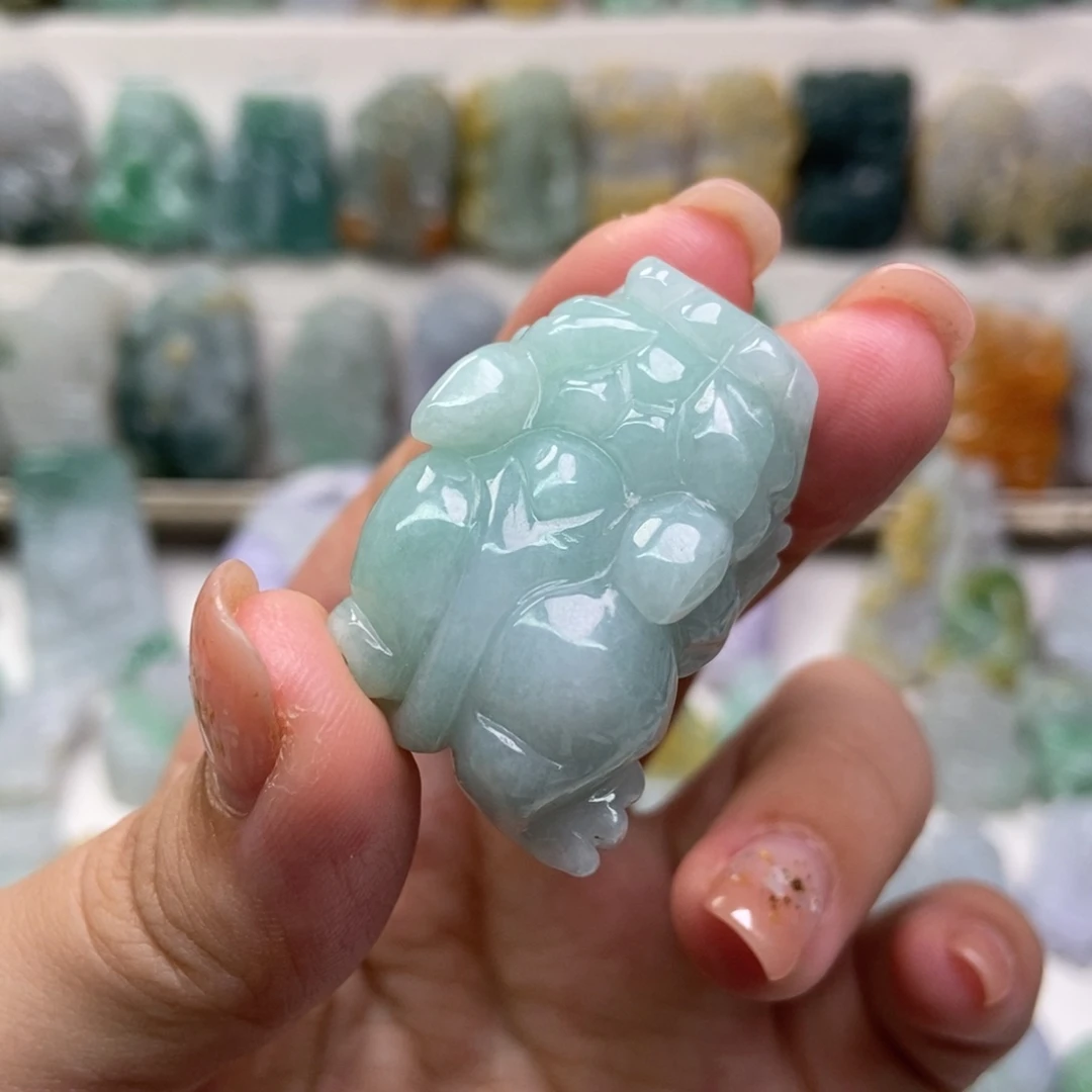 吊坠(赠链)未镶嵌翡翠