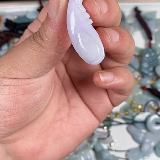 翡翠未镶嵌颈饰天然翡翠