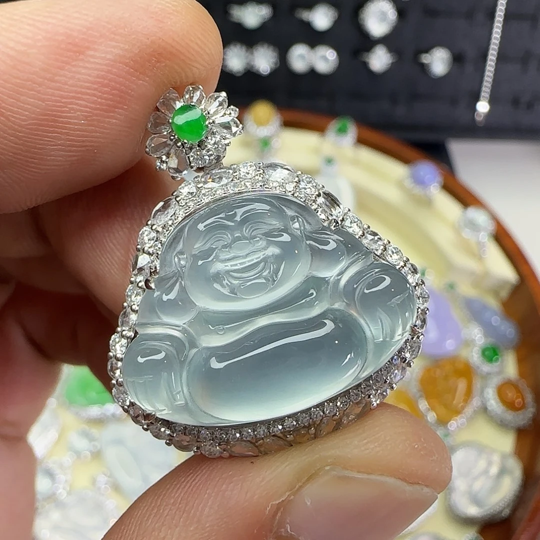 小***官翡翠18K金镶嵌颈饰天然翡翠