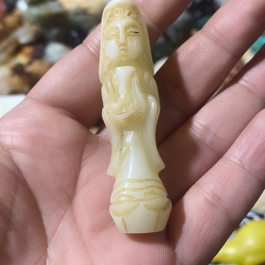 和田玉（糖玉）未镶嵌挂件