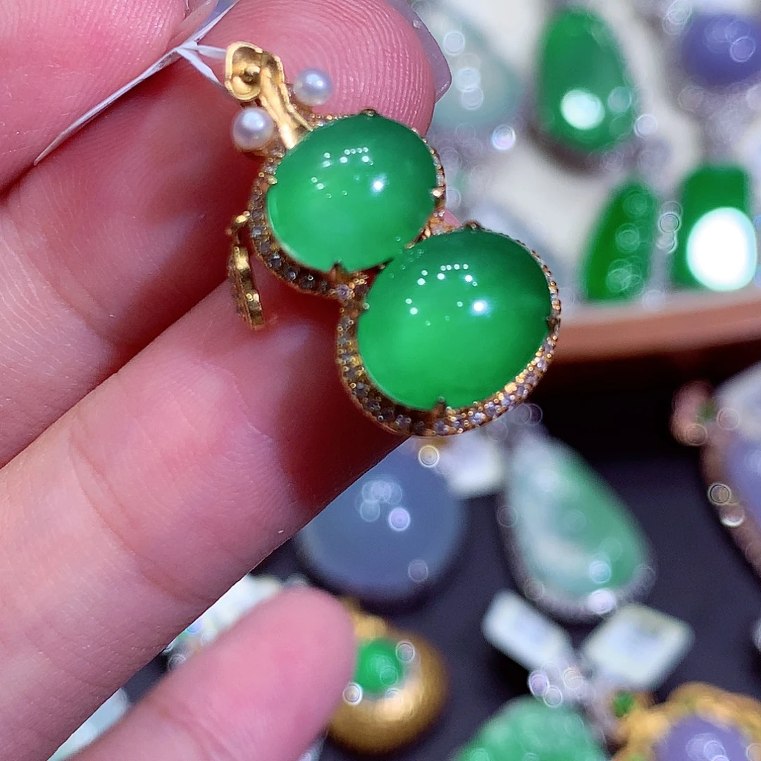 翡翠18K金镶嵌吊坠(不含链)