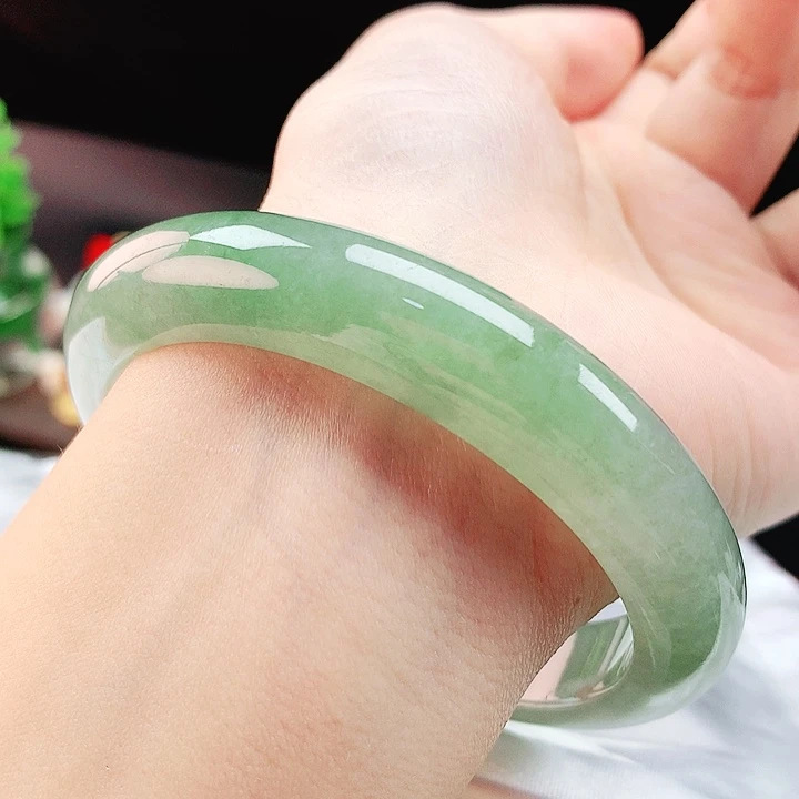 未镶嵌手镯翡翠59圈