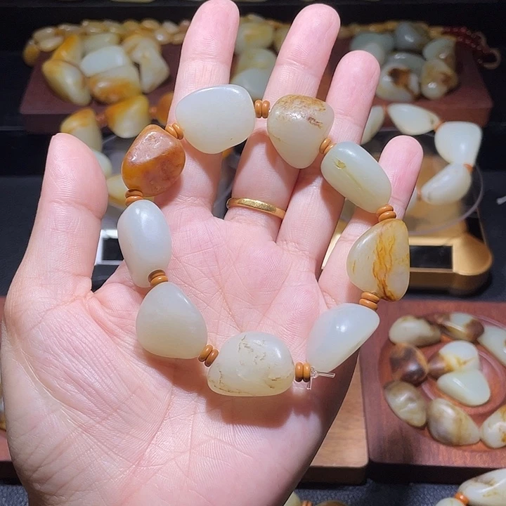 和田玉未镶嵌手链