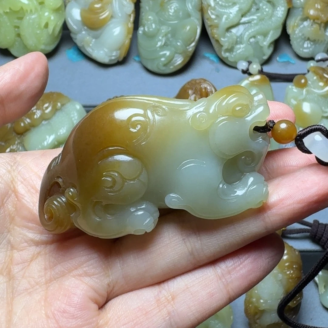 和田玉未镶嵌颈饰超*