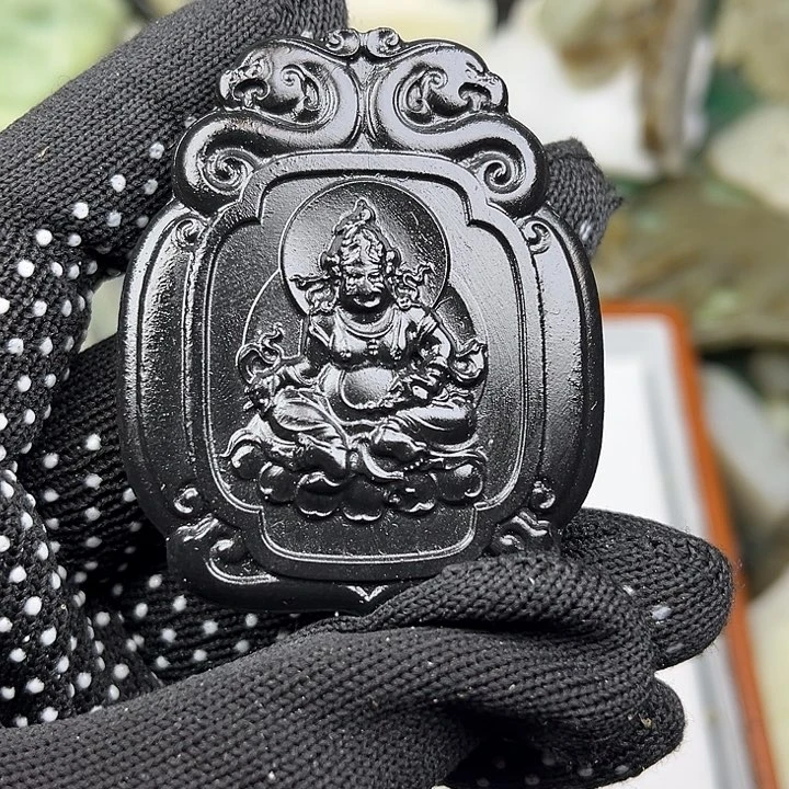 未镶嵌和田玉（翠青玉）珠宝奇石