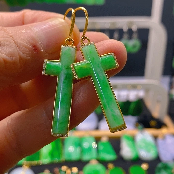 翡翠18K金镶嵌耳饰耳坠